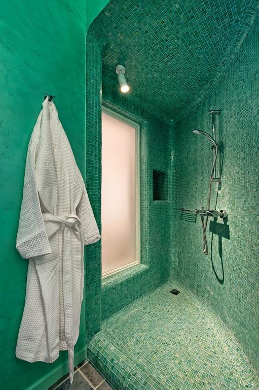 Ananda Suites Имеровигли Номер фото